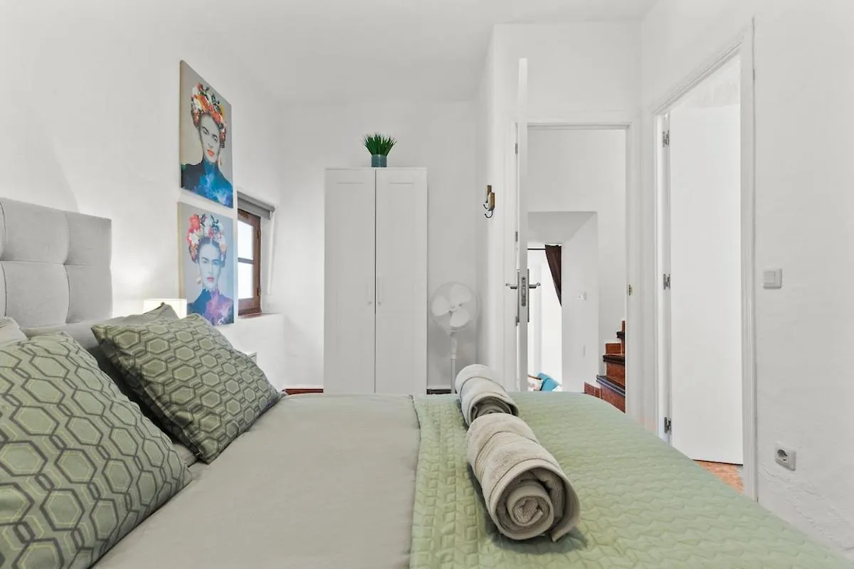 Andalucian House With Rooftop Terrace In The Heart Of Frigiliana