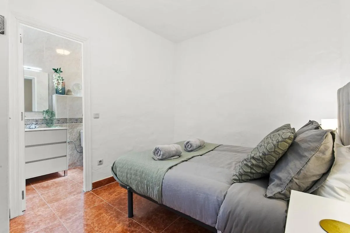 Andalucian House With Rooftop Terrace In The Heart Of Frigiliana